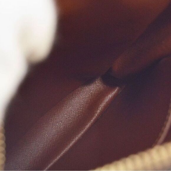 ✅AUTHENTIC✅LOUIS VUITTON DANUBE CROSSBODY BAG - Picture 11 of 16